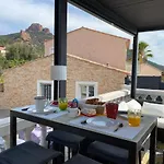 Apartmán Et Son Rooftop Panoramique Prive, Raphael, Antheor, Et Gare A Pieds *