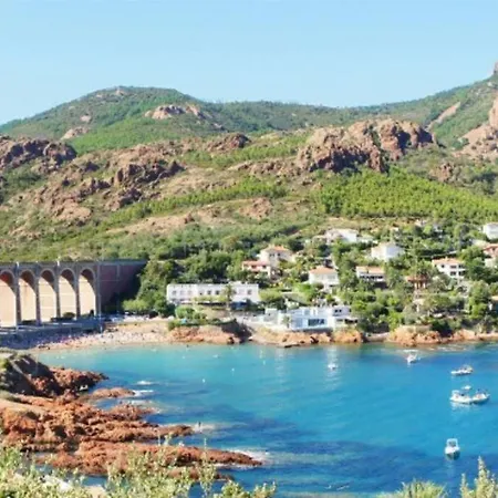 Apartment Et Son Rooftop Panoramique Prive, Antheor, Raphael, Et Gare A Pieds Saint-Raphael (Var)