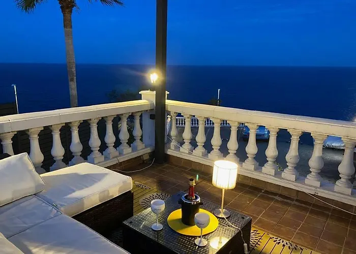 Apartment Et Son Rooftop Panoramique Prive, Antheor, Raphael, Et Gare A Pieds *