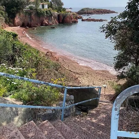 Appartement Et Son Rooftop Panoramique Privé, Anthéor, Raphaël, Et Gare à Pieds Saint-Raphaël