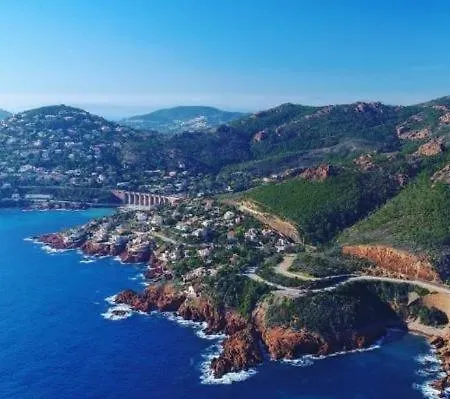 Appartement Et Son Rooftop Panoramique Privé, Anthéor, Raphaël, Et Gare à Pieds