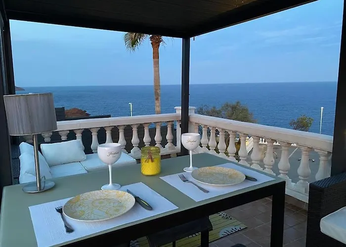 Et Son Rooftop Panoramique Prive, Antheor, Raphael, Et Gare A Pieds Apartment Saint-Raphael (Var)
