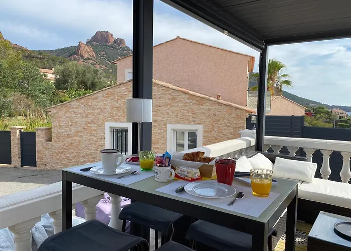 Apartamento Et Son Rooftop Panoramique Privé, Anthéor, Raphaël, Et Gare à Pieds *