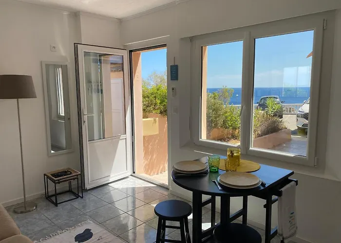 Et Son Rooftop Panoramique Prive, Antheor, Raphael, Et Gare A Pieds * Saint-Raphael (Var)