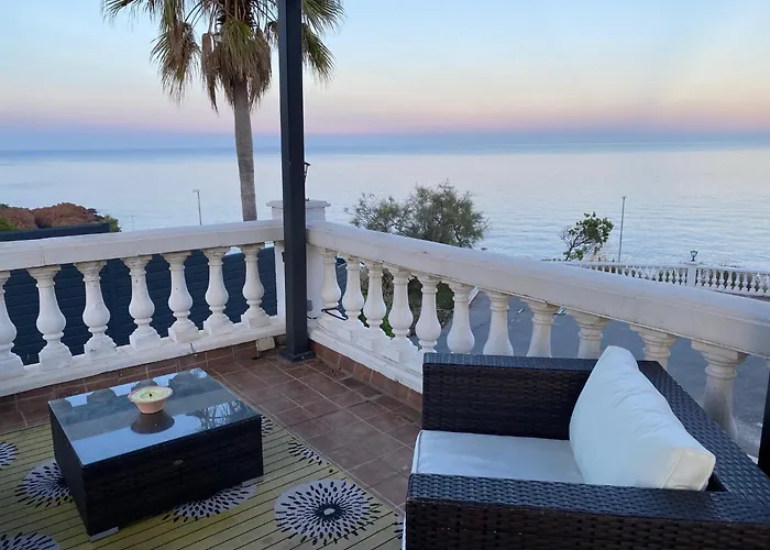 Et Son Rooftop Panoramique Prive, Antheor, Raphael, Et Gare A Pieds アパート